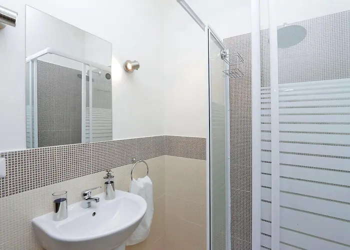 San Pietro Stazione 3* רומא